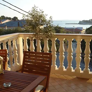 Delina Apartman